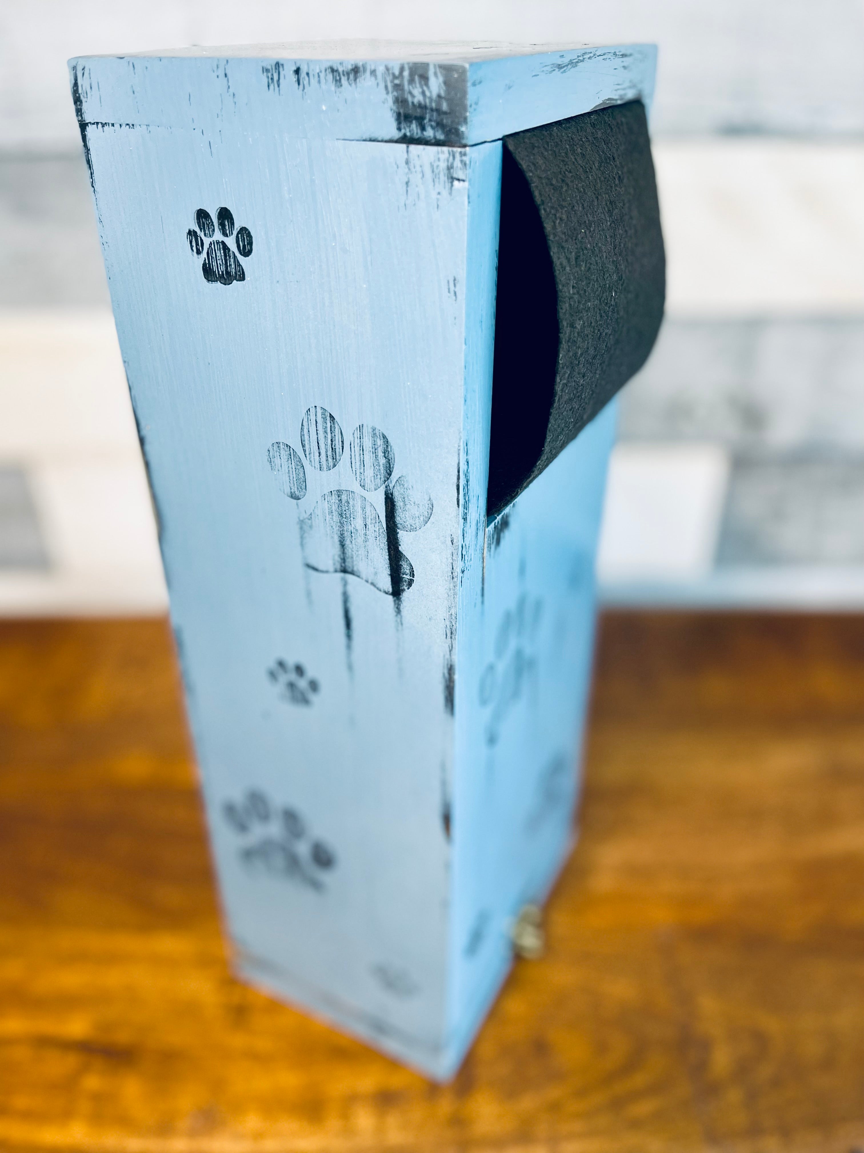 Dog Poop Receptacle (Gray and Black)